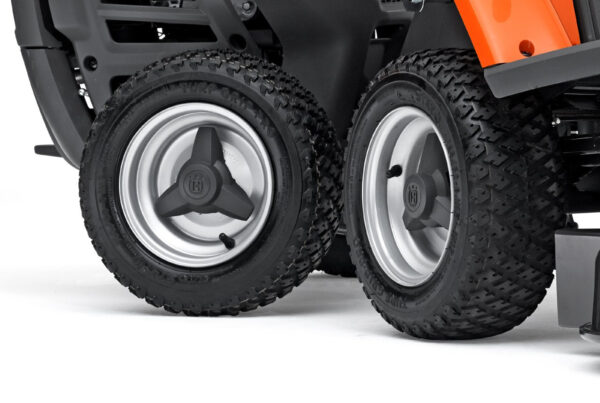husqvarna frontmäher r 112c5 inkl. mähdeck combi 85 husqvarna frontmäher r 112c5 inkl. mähdeck combi 85